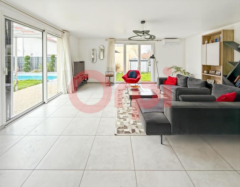 Maison - 142 m² - 5 pièces