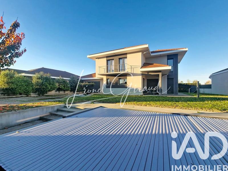 Maison - 153 m² - 5 pièces