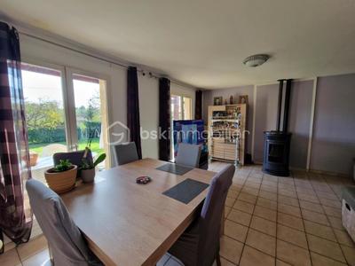 Maison - 95 m² - 5 pièces