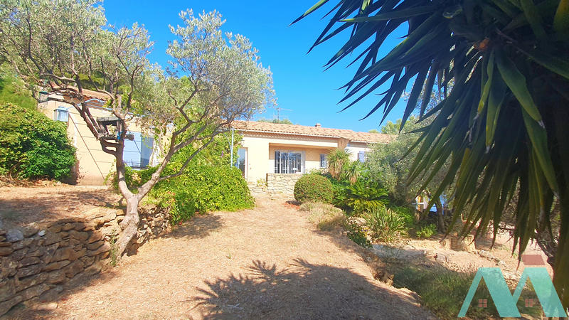 Maison - 198 m² - 7 pièces