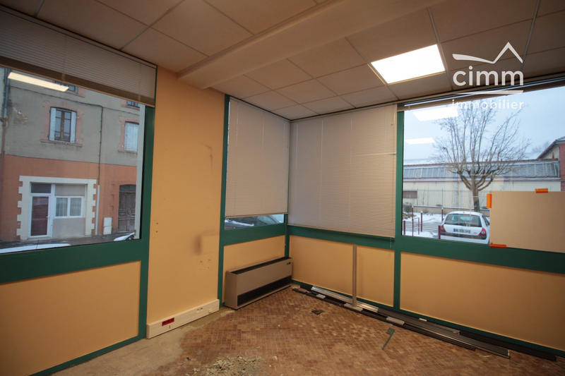 Local commercial - 86 m² - 5 pièces