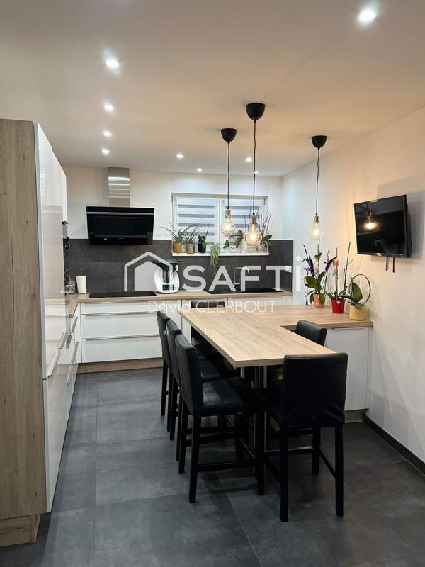 Maison - 143 m² - 6 pièces