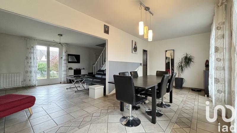 Maison - 90 m² - 5 pièces