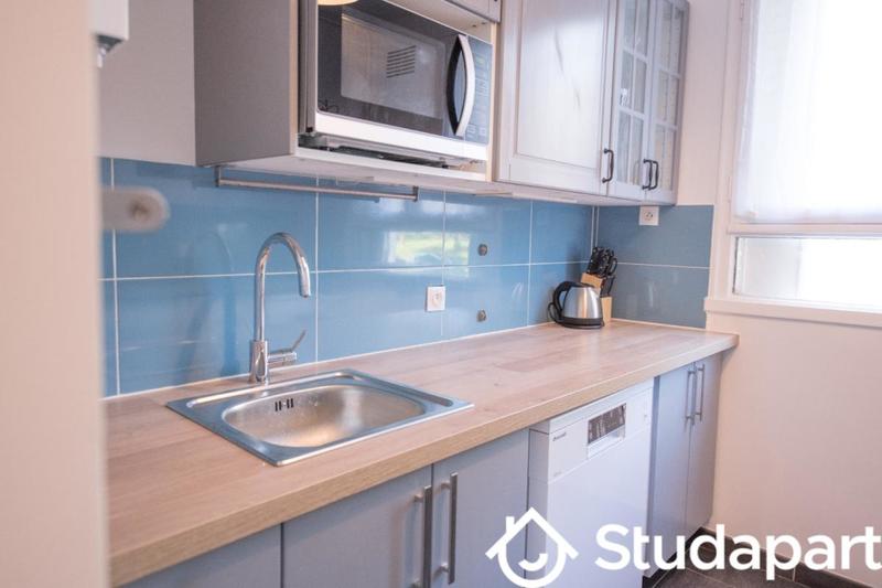 Chambre - 10 m² - 1 pièce