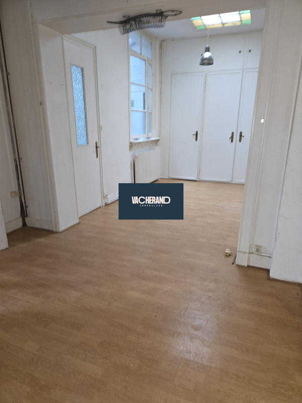 Maison - 92 m² - 6 pièces