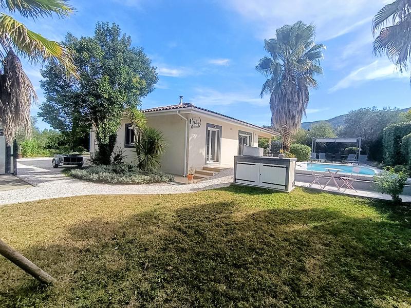 Villa - 155 m² - 4 pièces