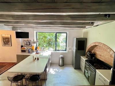 Maison - 187 m² - 4 pièces