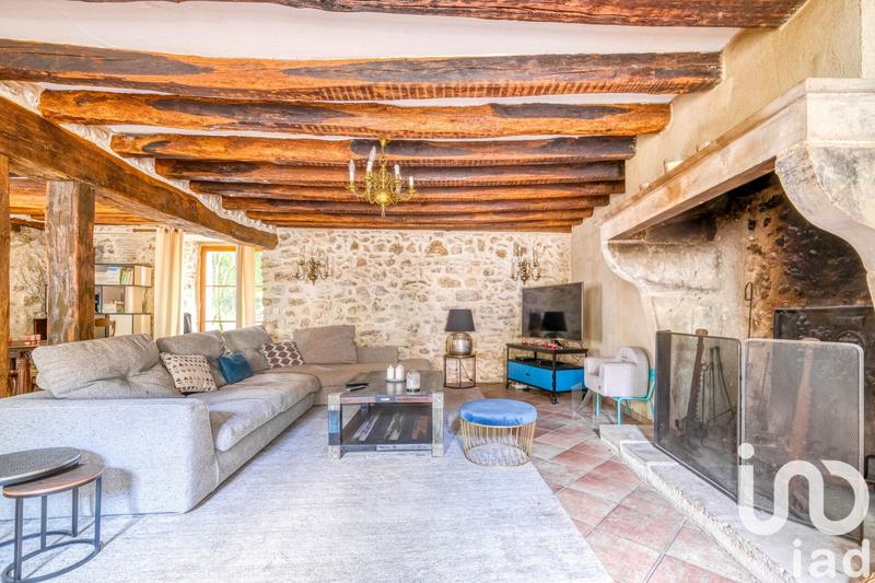 Maison - 281 m² - 10 pièces