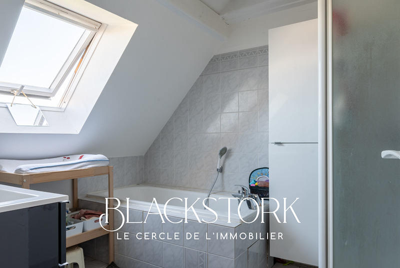 Appartement - 94 m² - 4 pièces