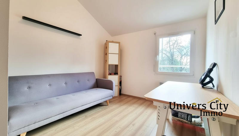 Maison - 103 m² - 5 pièces