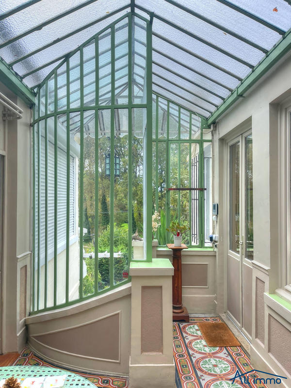 Maison ancienne - 197 m² - 8 pièces