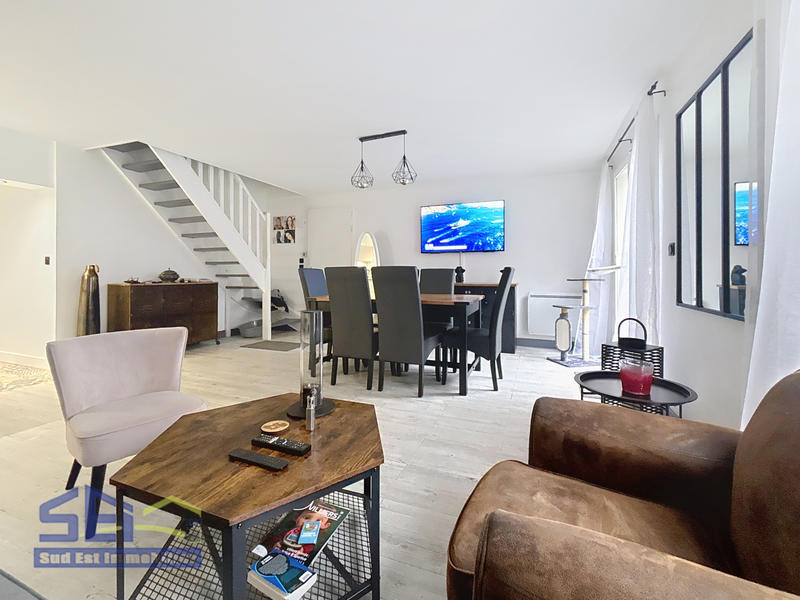 Maison - 74 m² - 5 pièces