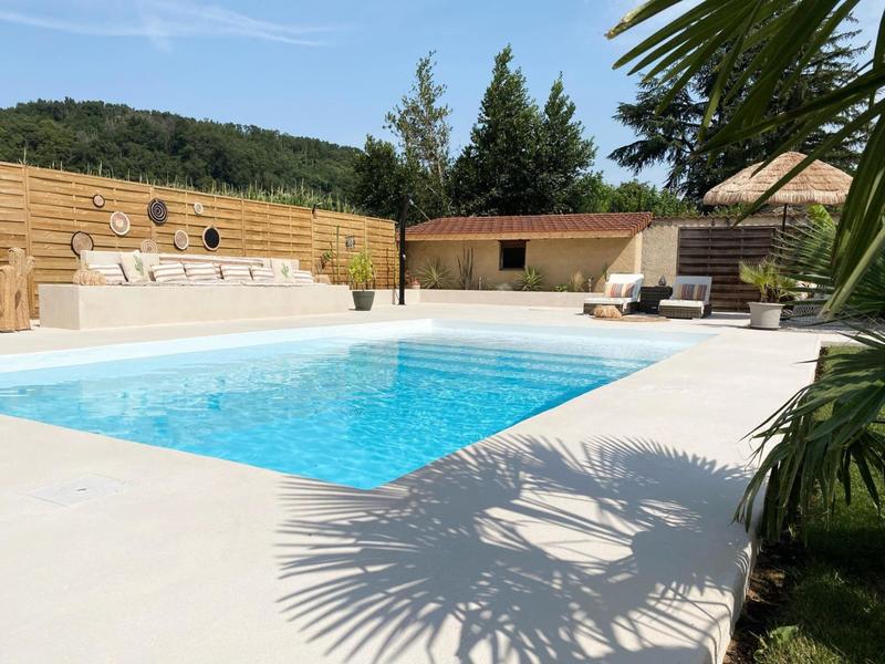 Maison - 310 m² - 11 pièces