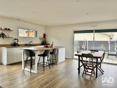 Maison - 101 m² - 4 pièces