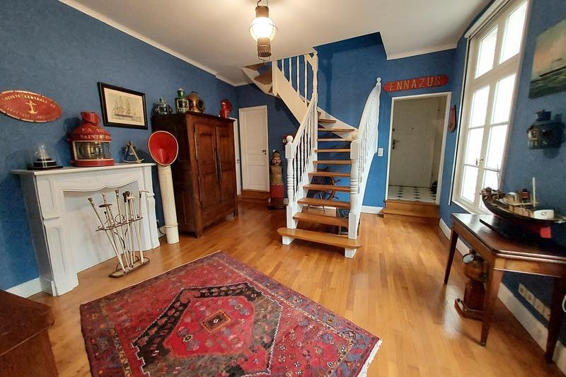 Immeuble - 330 m² - 13 pièces