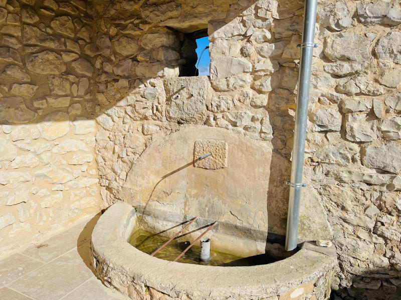 Propriété - 420 m² - 12 pièces