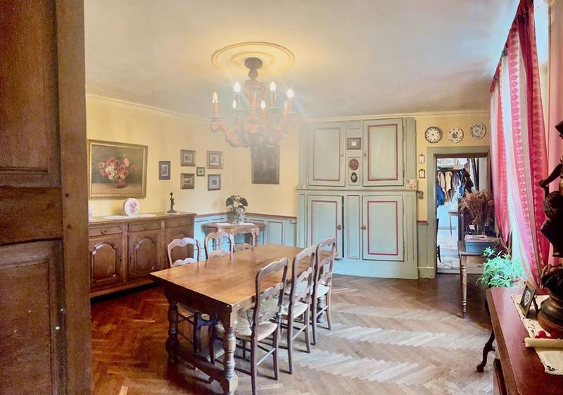 Maison ancienne - 320 m² - 10 pièces