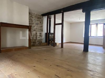 Maison - 97 m² - 5 pièces