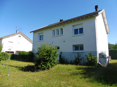 Maison - 92 m² - 5 pièces