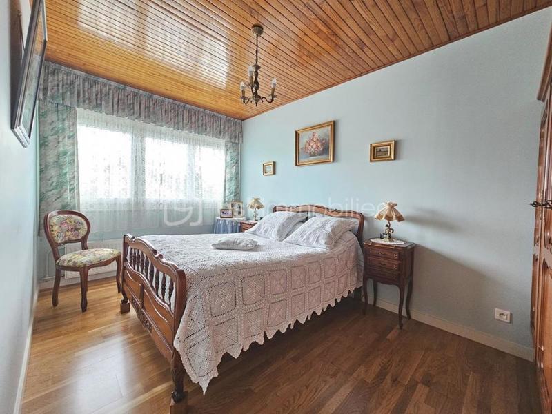 Pavillon - 127 m² - 6 pièces