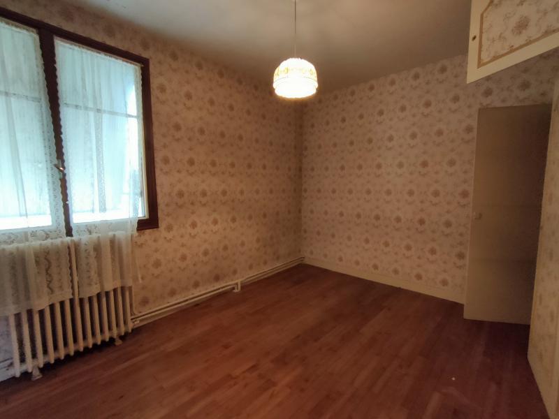 Maison - 95 m² - 7 pièces