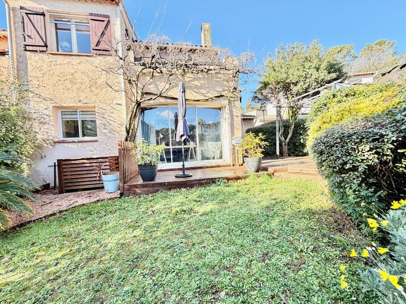 Villa - 100 m² - 4 pièces