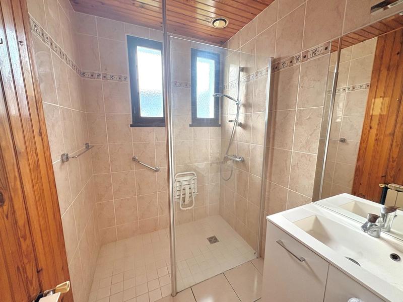 Maison - 96 m² - 6 pièces