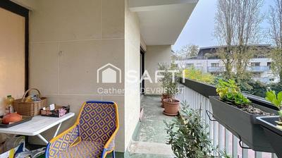 Appartement - 90 m² - 4 pièces