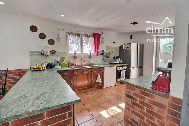 Maison - 209 m² - 8 pièces