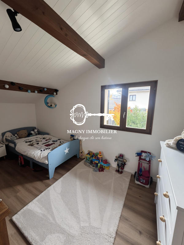 Maison traditionnelle - 95 m² - 5 pièces