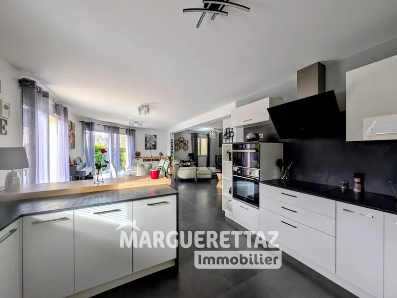 Maison - 125 m² - 5 pièces