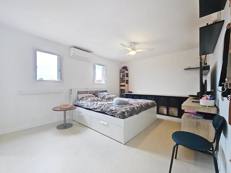 Appartement - 65 m² - 2 pièces