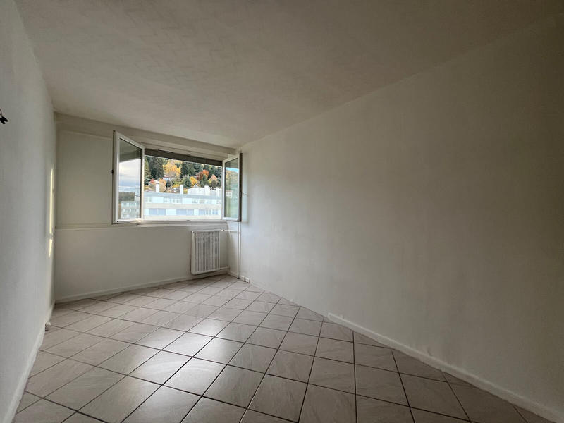 Appartement - 98 m² - 5 pièces