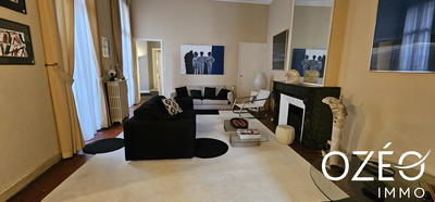 Appartement - 160 m² - 4 pièces