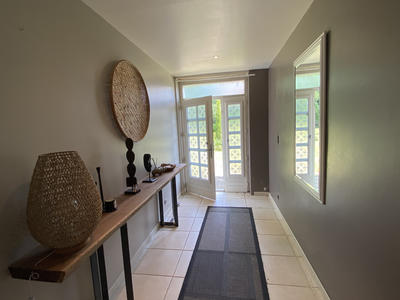 Maison - 280 m² - 7 pièces