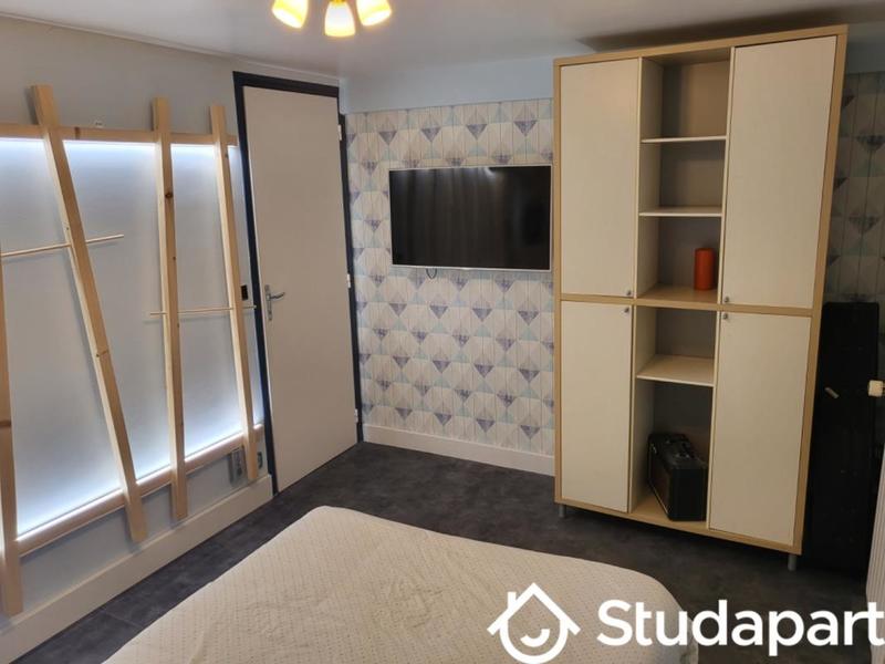 Chambre - 12 m² - 1 pièce