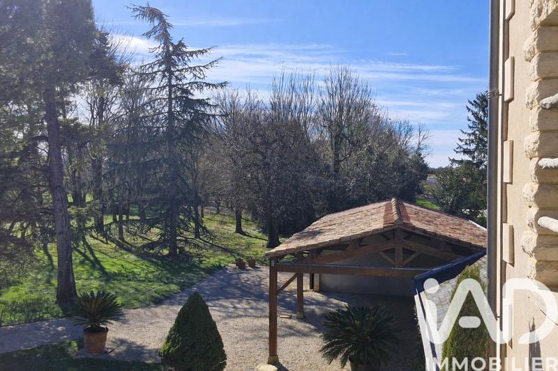 Maison - 188 m² - 8 pièces