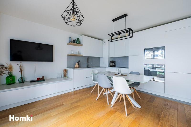 Appartement - 77 m² - 4 pièces