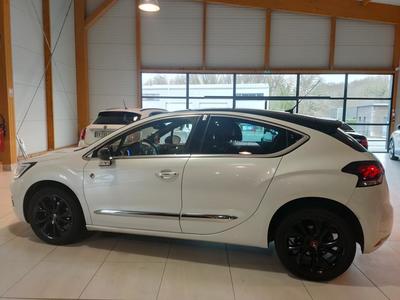 Ds Ds 4 1.2 130ch s&amp;S Performance Line Courroie de Distribution changée