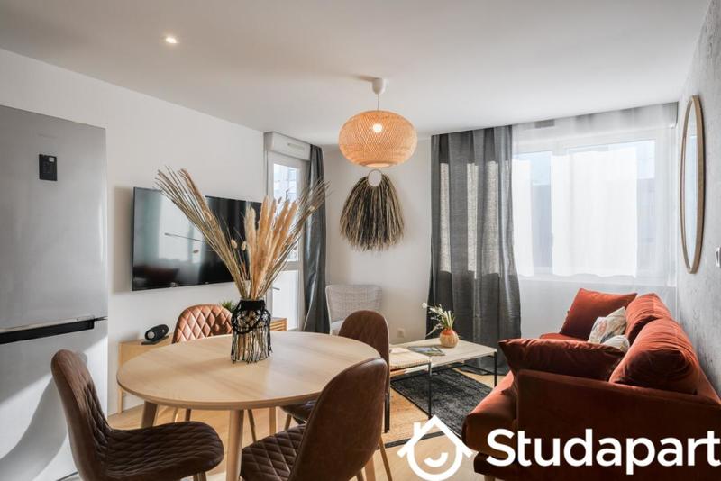 Chambre - 9 m² - 1 pièce