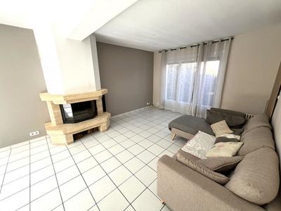 Maison - 153 m² - 9 pièces