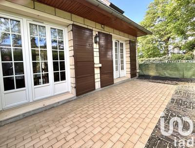 Maison - 95 m² - 5 pièces