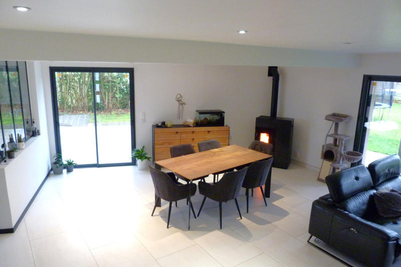 Maison - 200 m² - 8 pièces