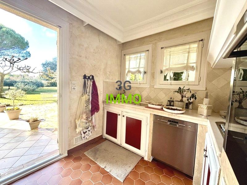 Villa - 141 m² - 6 pièces