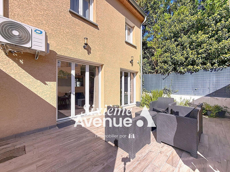 Maison - 80 m² - 4 pièces