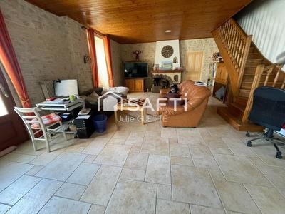 Maison - 270 m² - 10 pièces