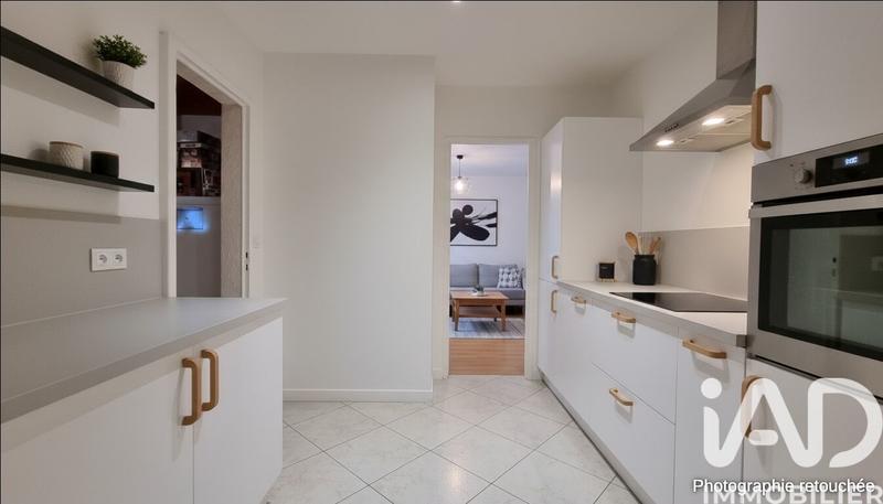 Maison - 94 m² - 5 pièces