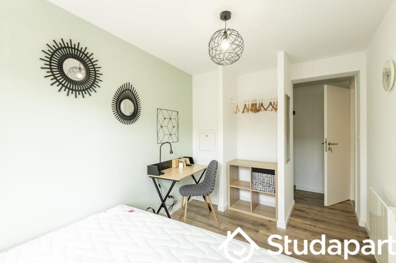 Chambre - 10 m² - 1 pièce