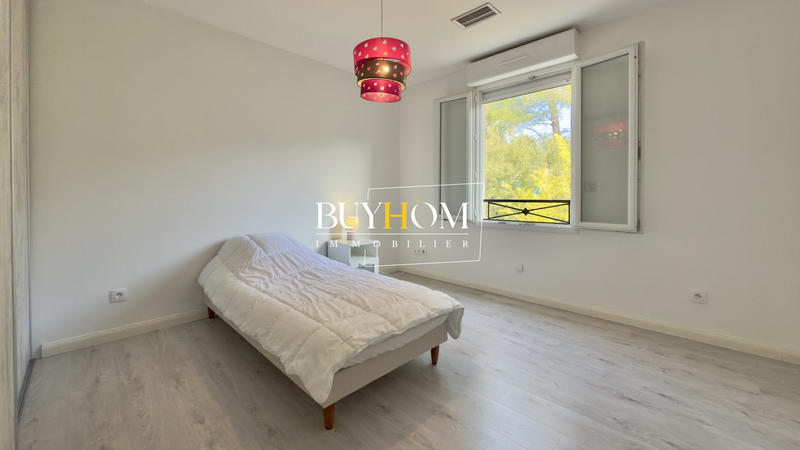 Maison - 177 m² - 5 pièces