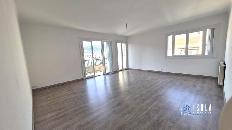 Appartement - 95 m² - 2 pièces
